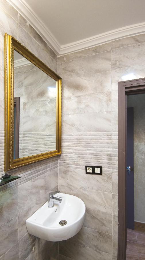 Hotel La Chambotte Imouzzer du Kandar Bagian luar foto