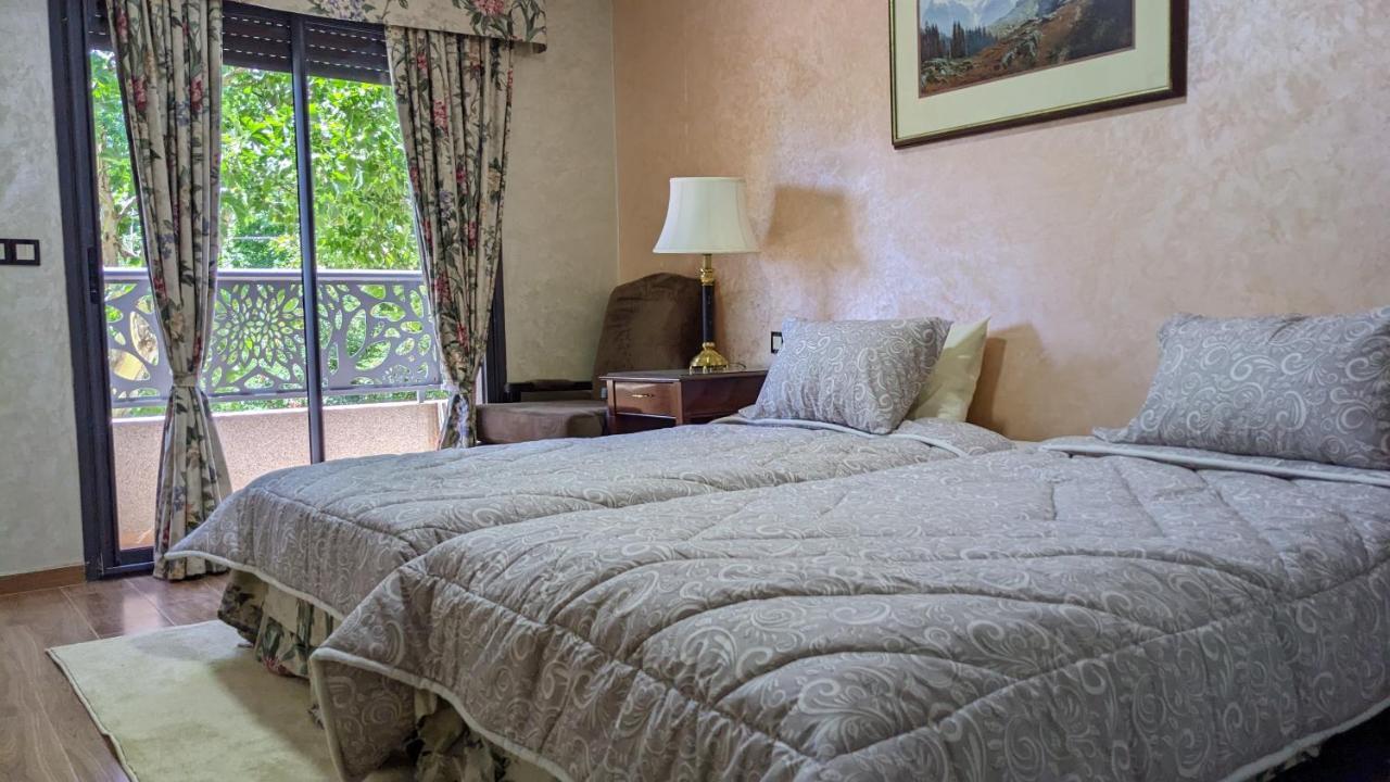 Hotel La Chambotte Imouzzer du Kandar Bagian luar foto