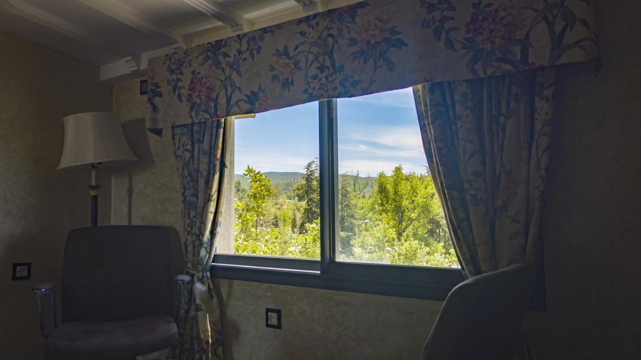 Hotel La Chambotte Imouzzer du Kandar Bagian luar foto
